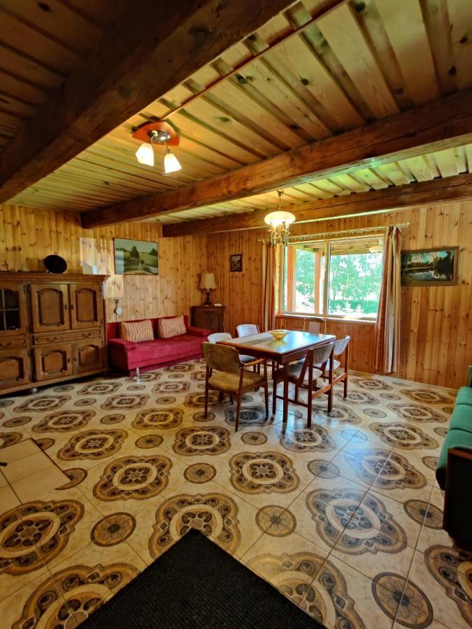 Zalioji Villa Padustis Exterior photo